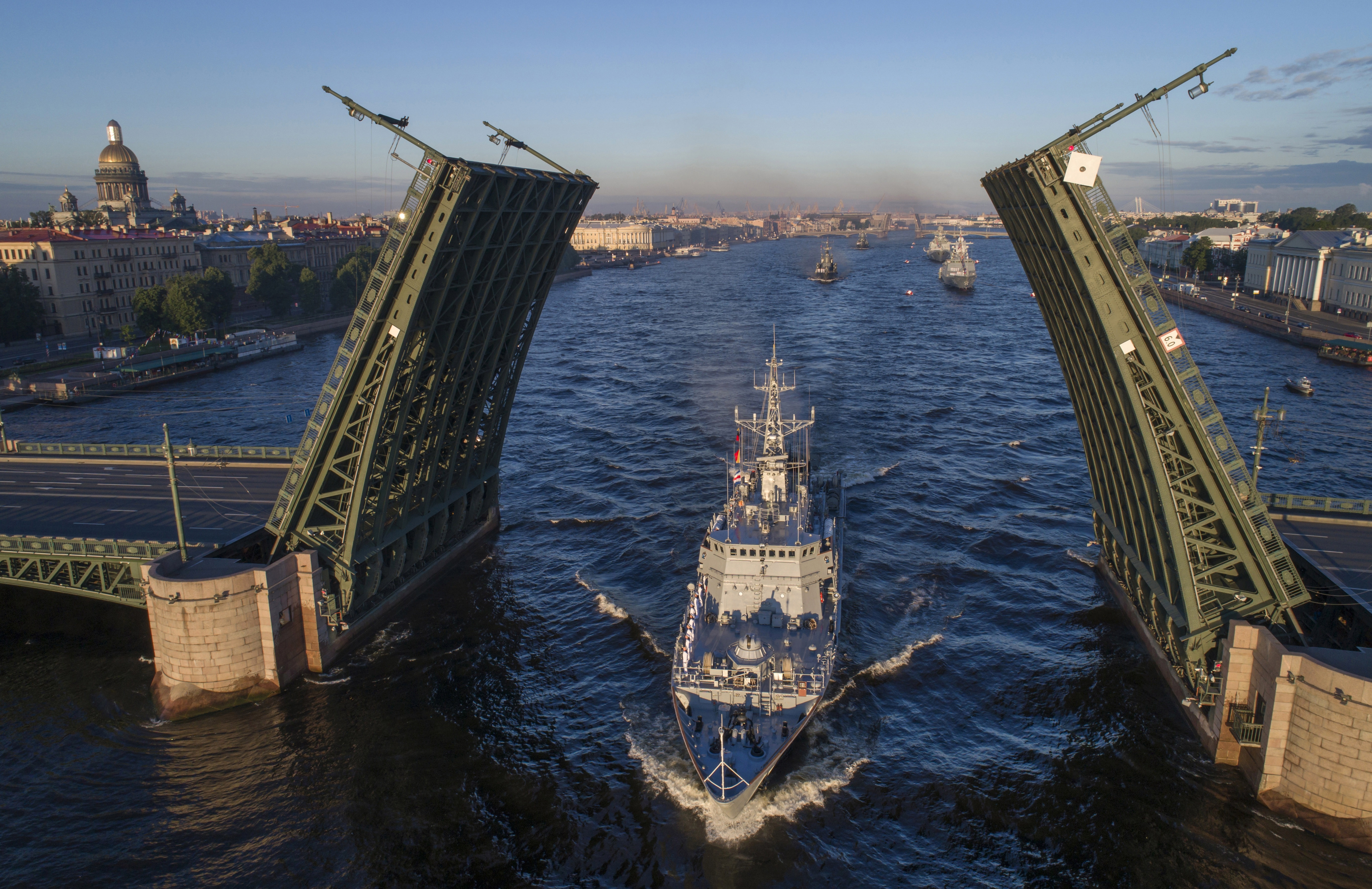 дворцовый мост в санкт петербурге