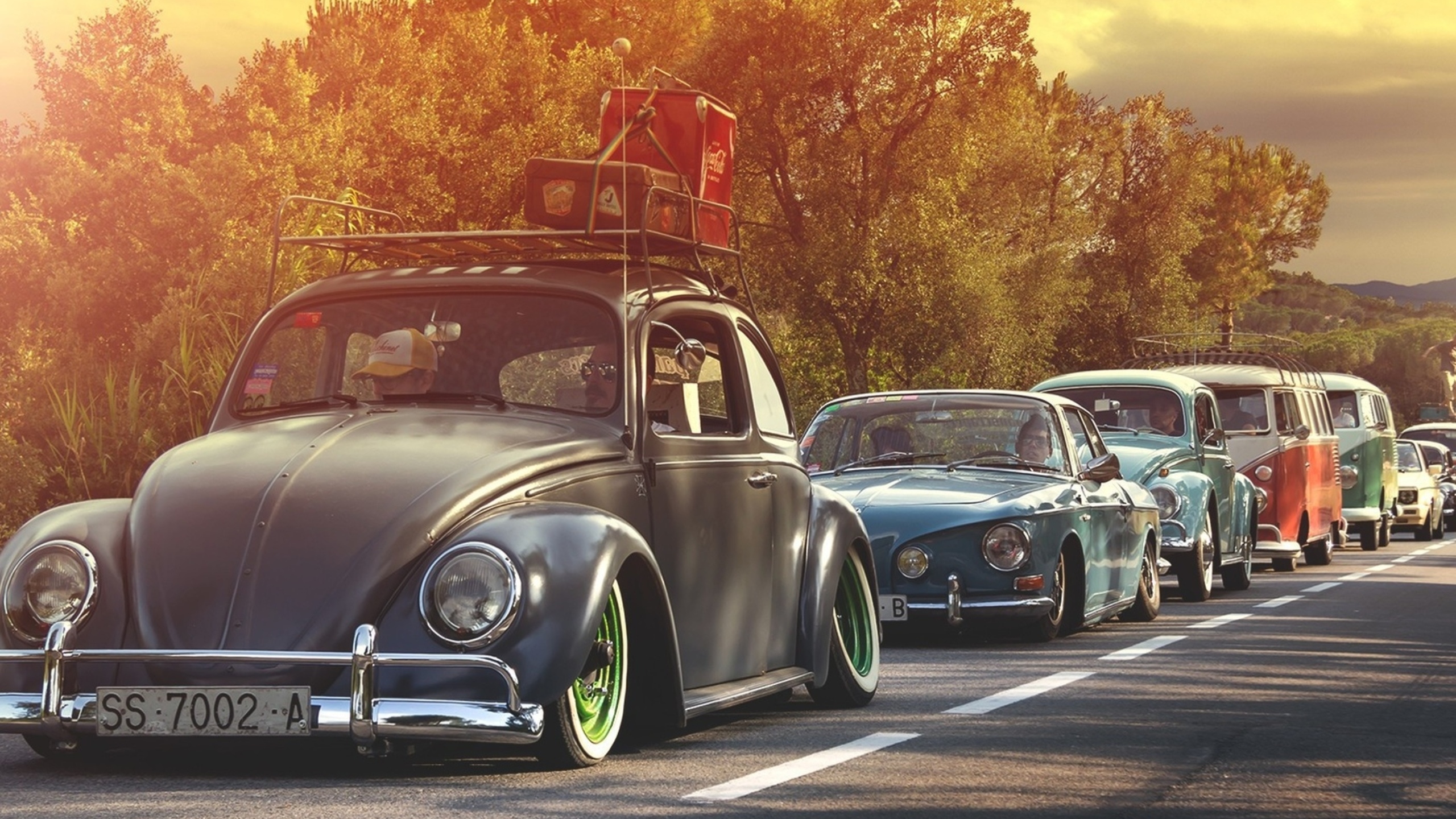 Обои в стиле машин. Volkswagen Beetle стиль. Жук стенс. Volkswagen Beetle 2 ретро стиль. Фольксваген 1920.