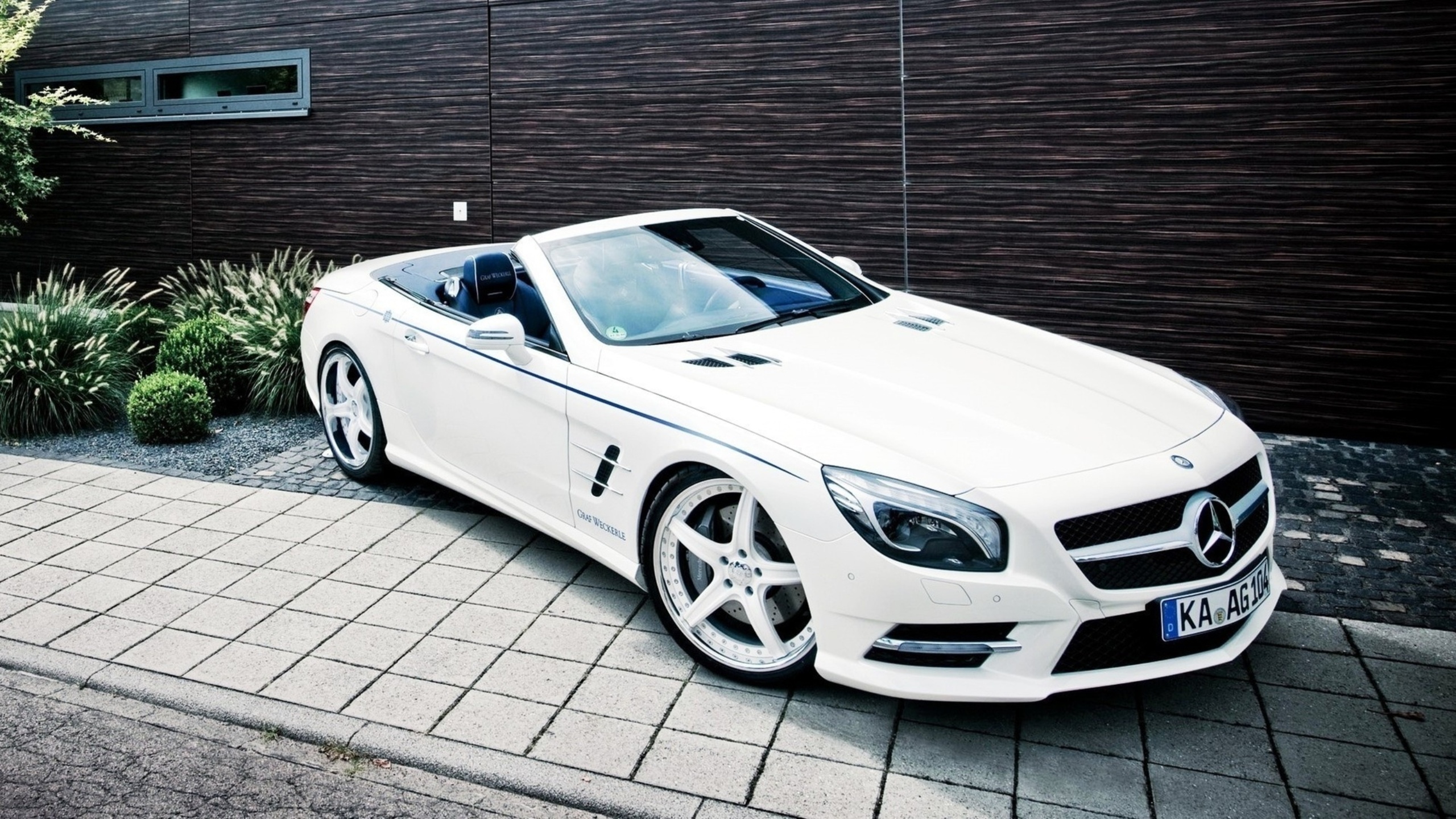 Можно мерседес машина. Mercedes Benz SL 63 AMG. Mercedes-AMG SL 63 White. Mercedes Benz sl500 AMG. Mercedes-Benz sl500 Cabrio.