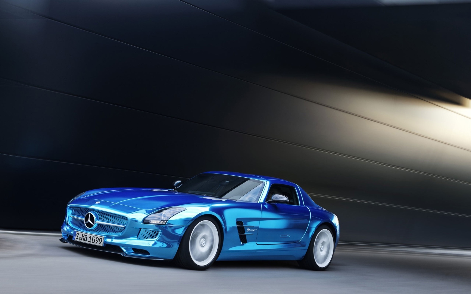 Mercedes Benz SLS AMG дрифт ночью