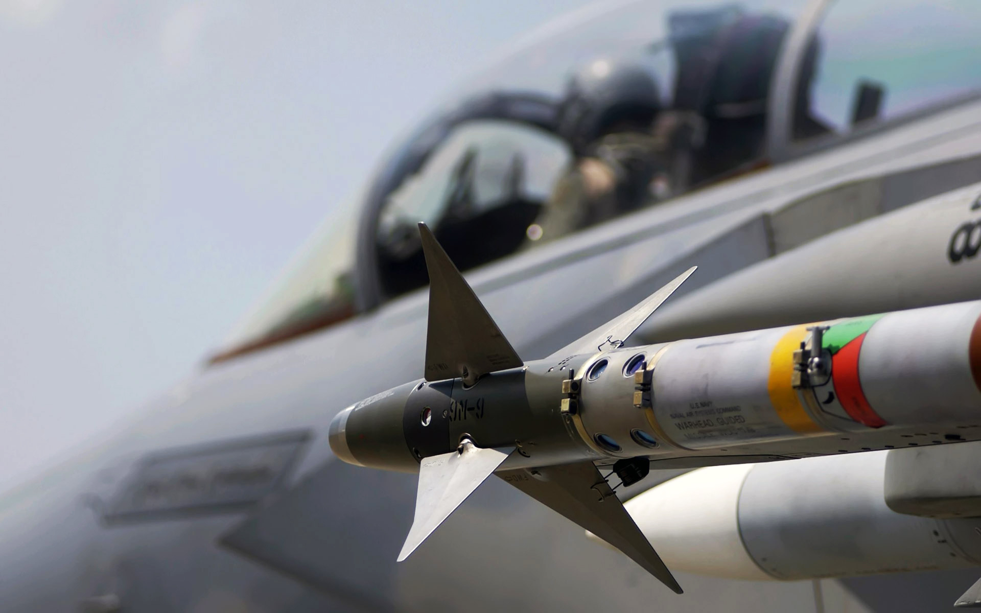 Missiles aircraft. Ракета aim-9x. Aim-9 Sidewinder фото. Ракета aim-9l на самолёте. Ракета aim-9x на самолёте.