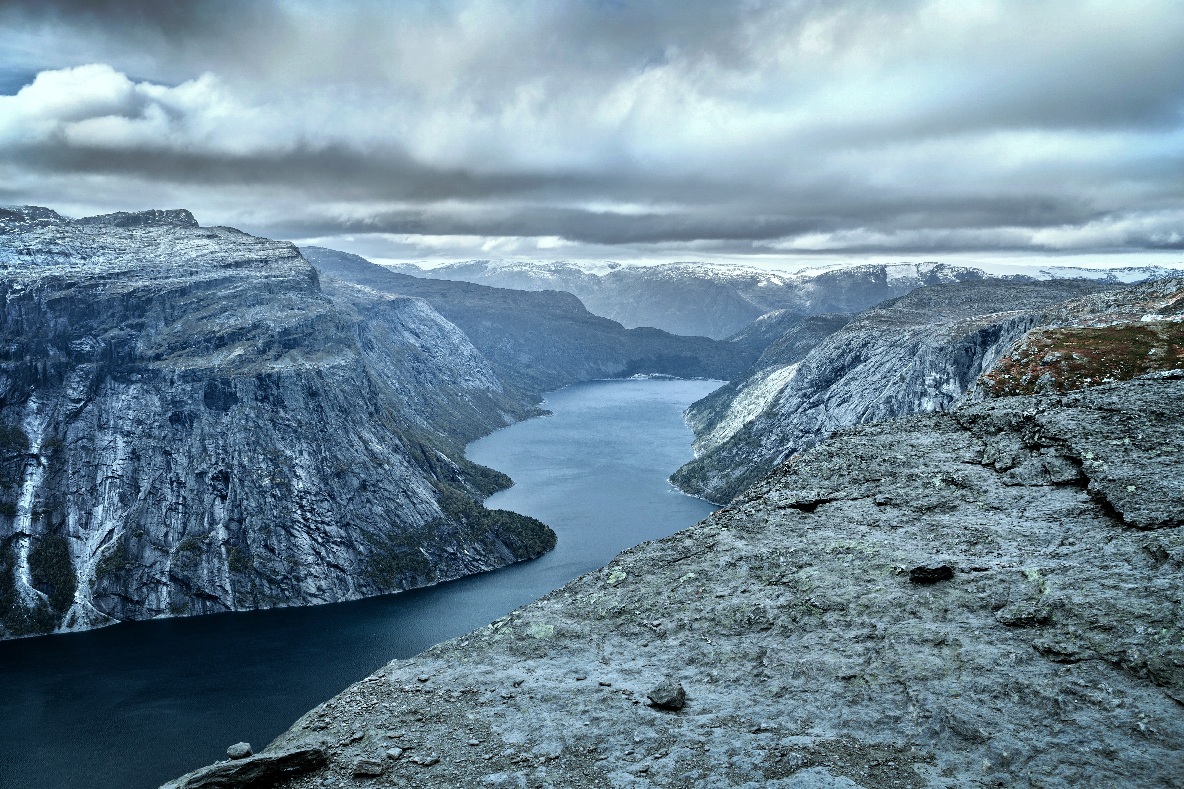 Ледник в горах Норвегии