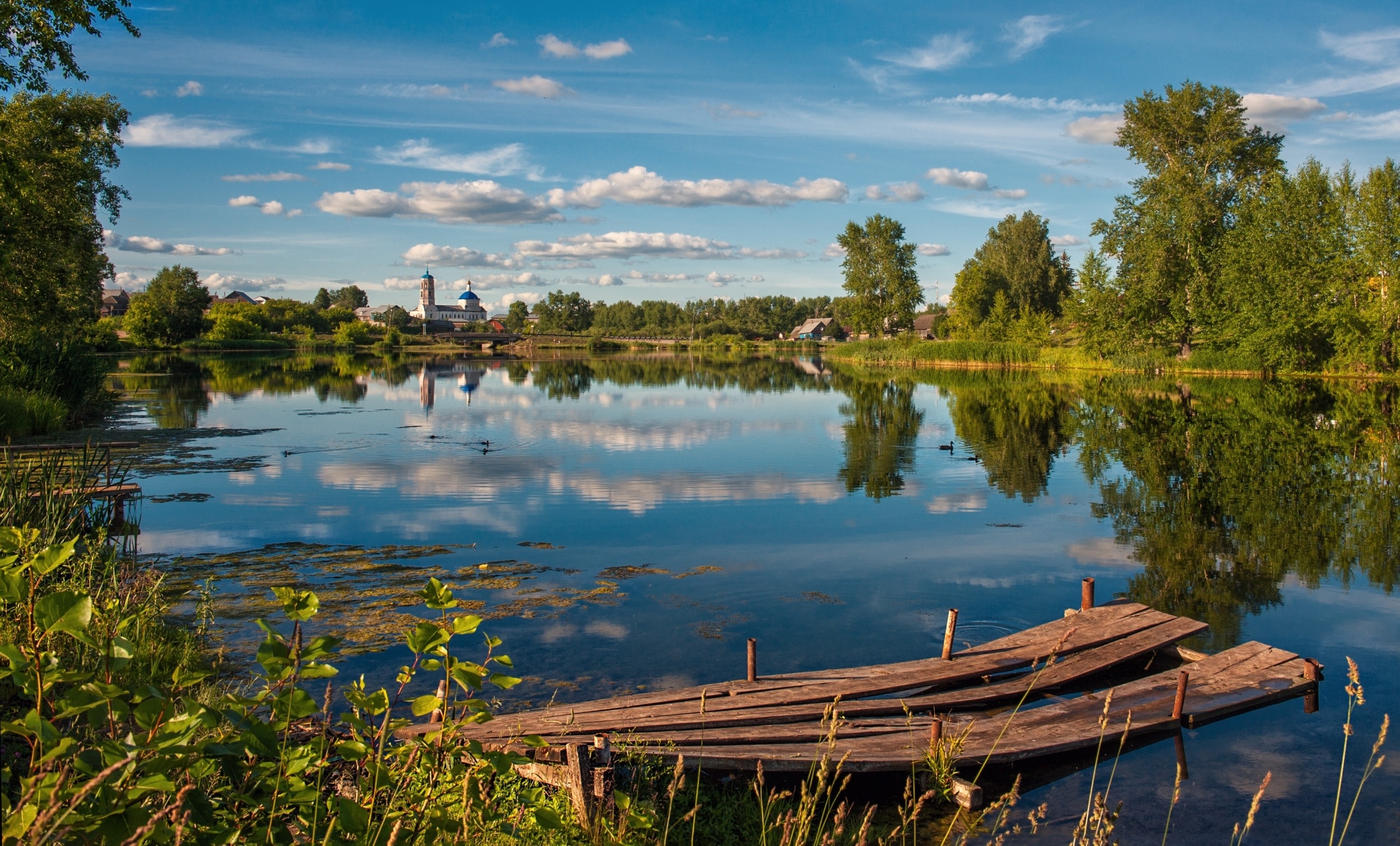 Пейзаж деревня река