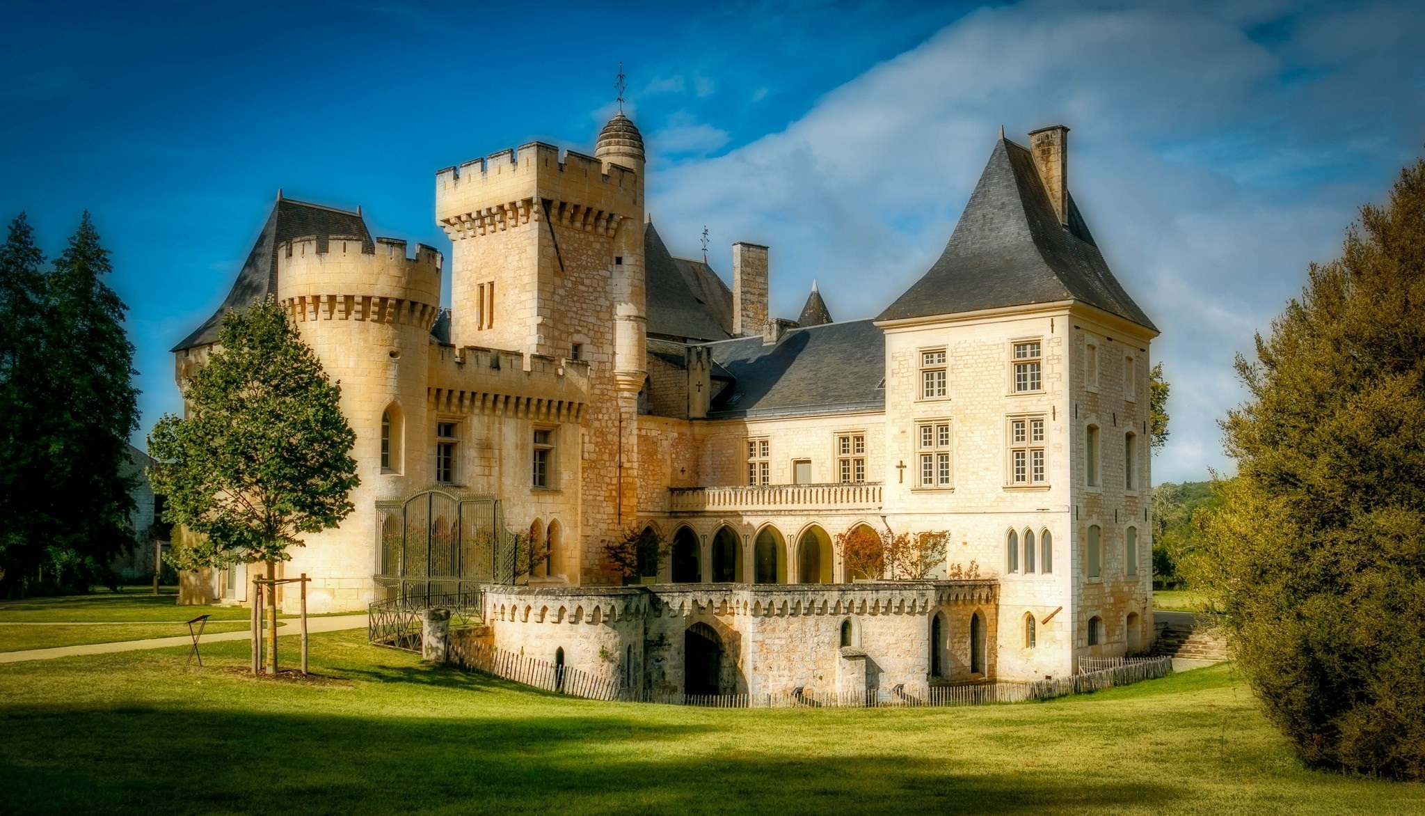 старинные замки франции