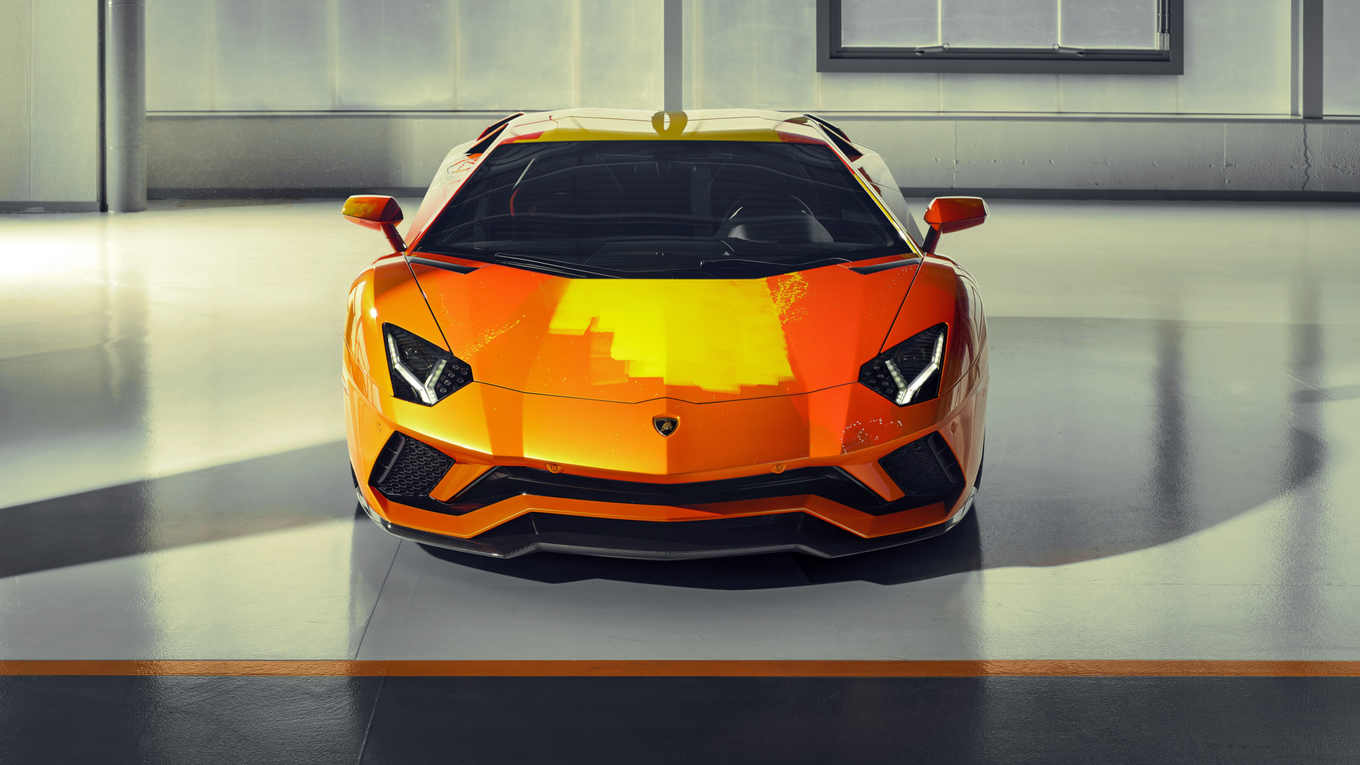 Lamborghini Aventador 2018 оранжевый