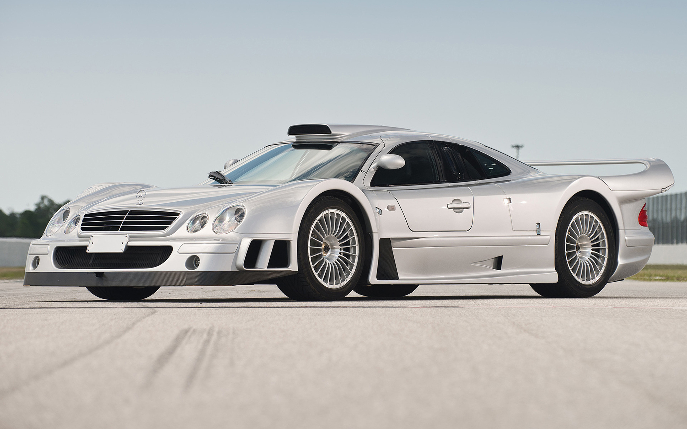 Обои Mercedes CLK GTR road car на рабочий стол