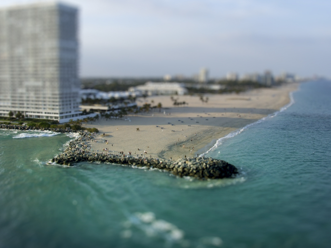 Картинка на рабочий стол miami, tilt-shift, море, дома, майами, пляж 1152 x  864