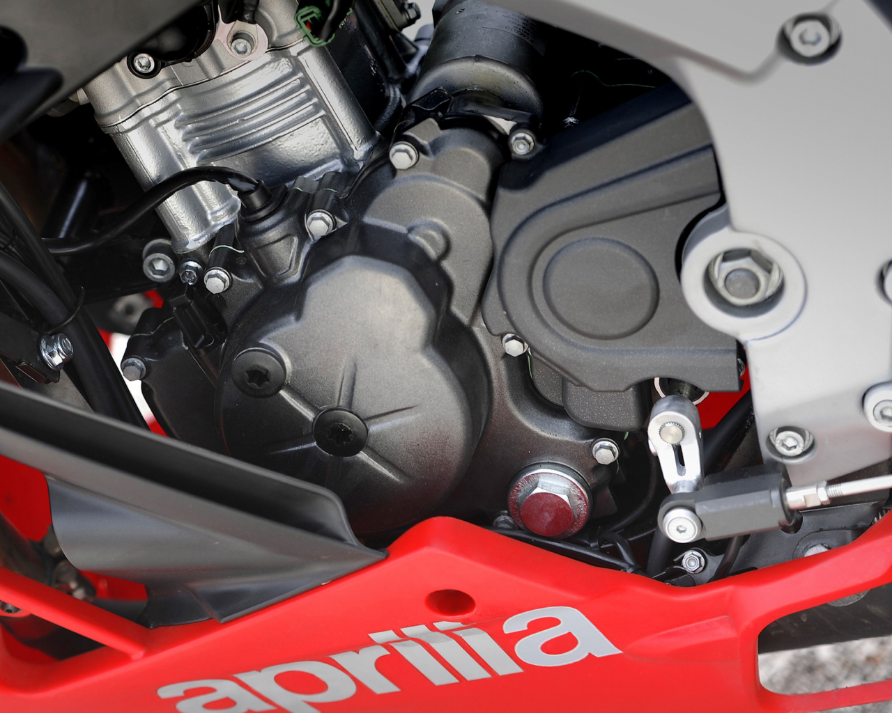 Aprilia rs4 125