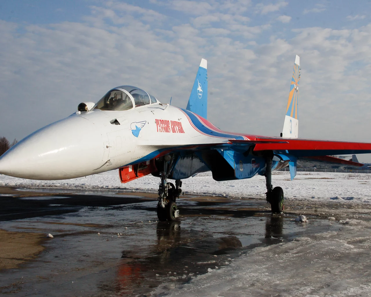 русские витязи, Сухой, Су-27