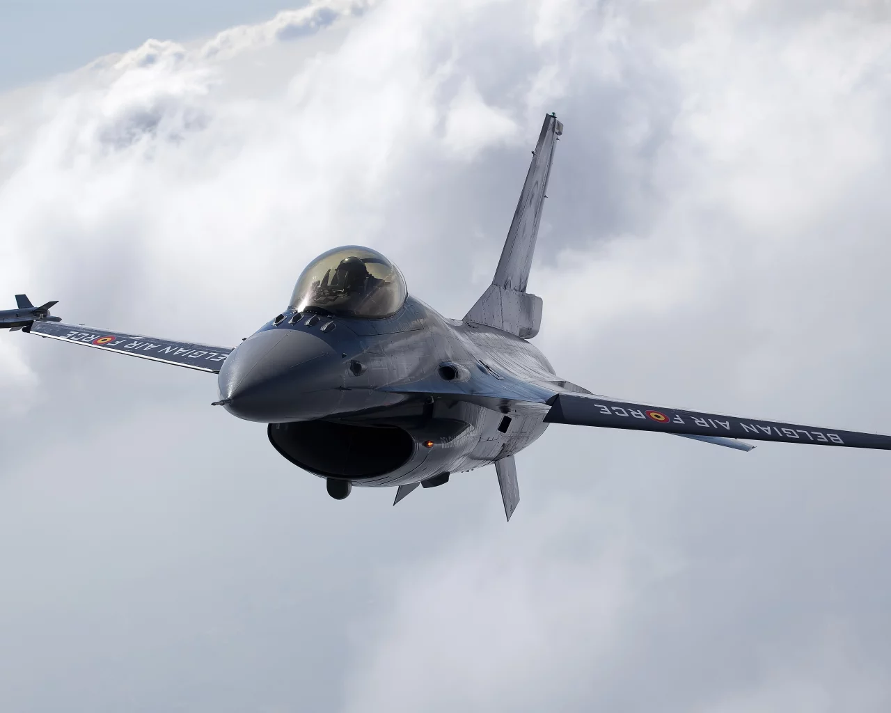 облака, F-16, полёт