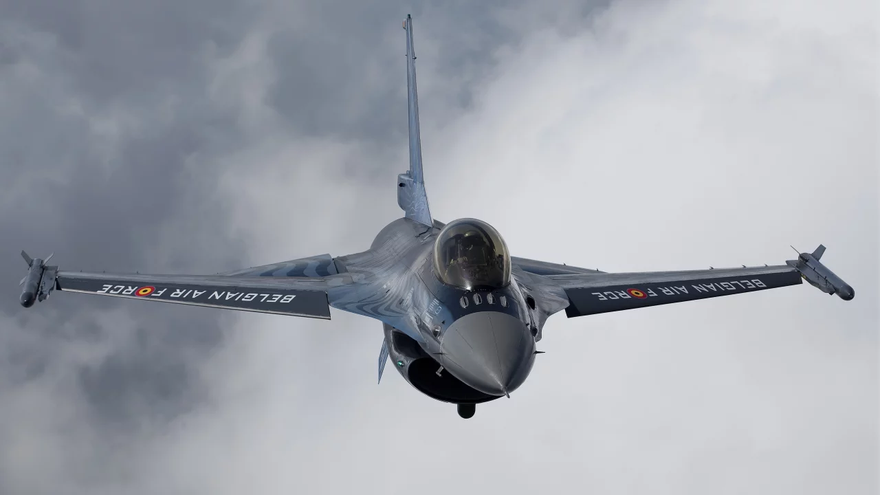 полёт, F-16, облака
