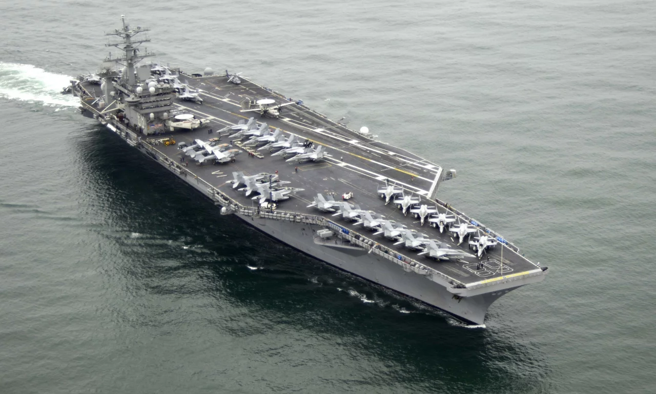 море, самолёты, авианонец