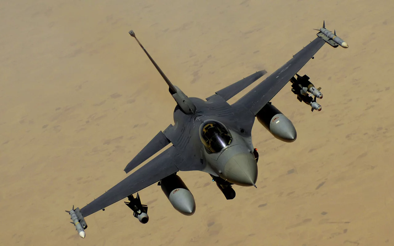 F-16, истребитель