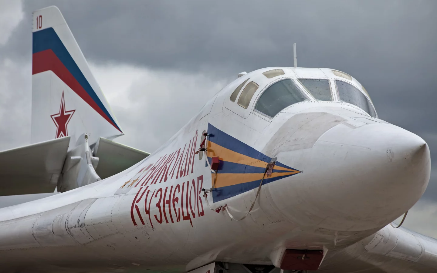 Ту-160, ракетоносец, Туполев, белый лебедь