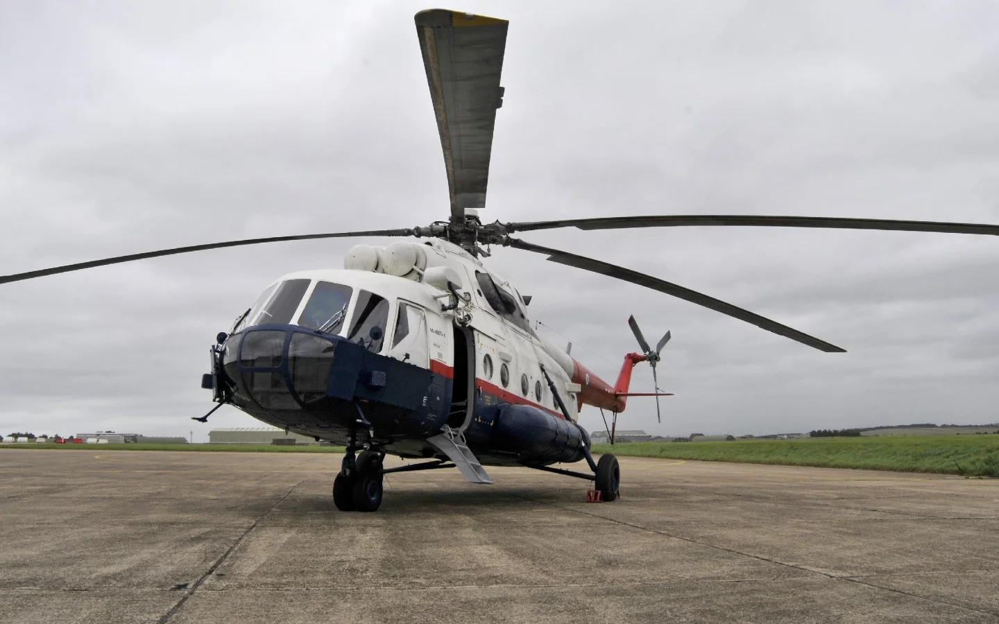 Ми-8, вертолёт