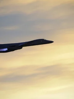 Полёт, B-1B, ракетоносец