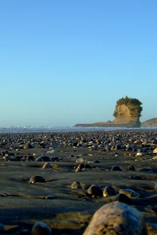 море, небо, камни