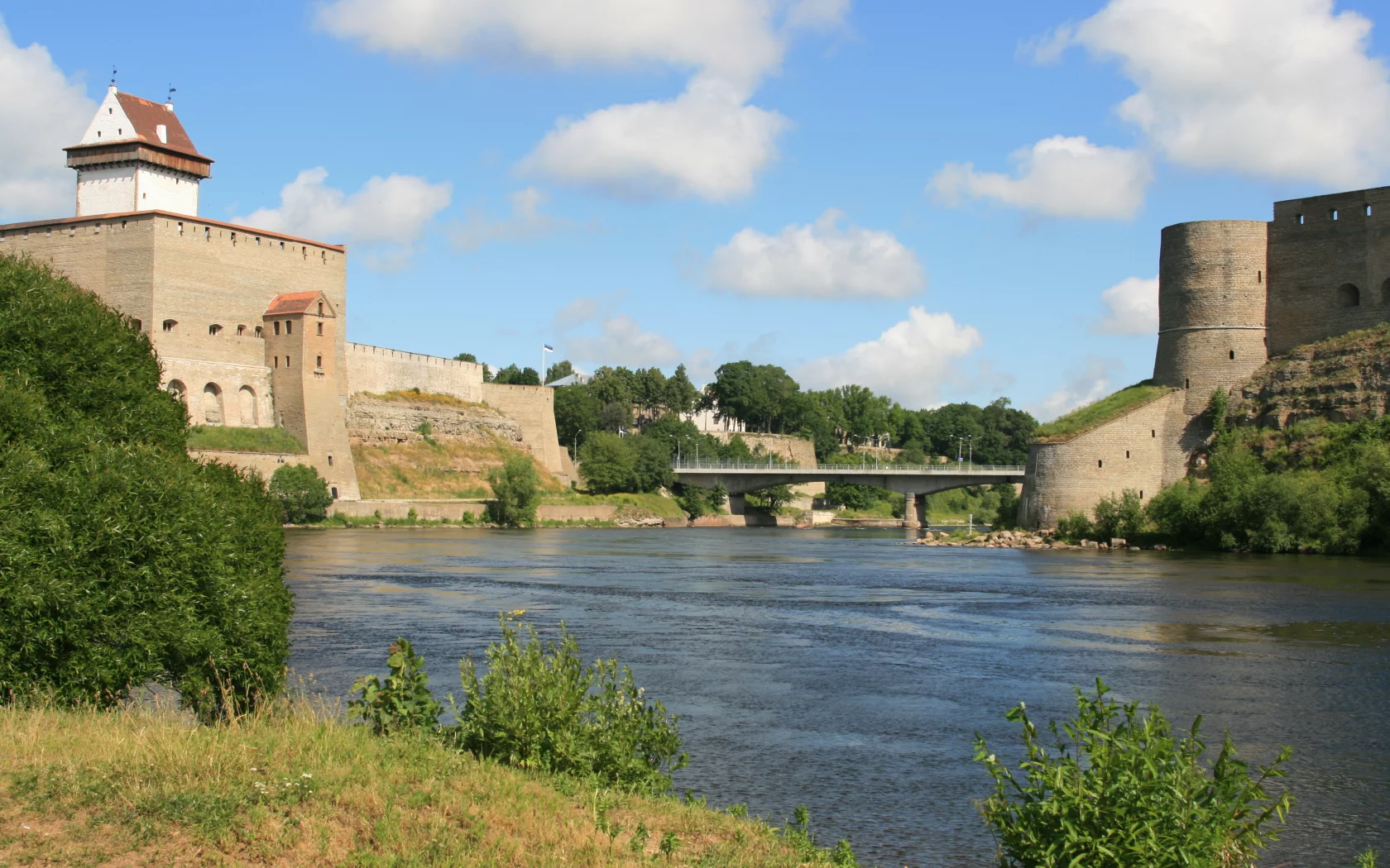 narva, estonia, zamok