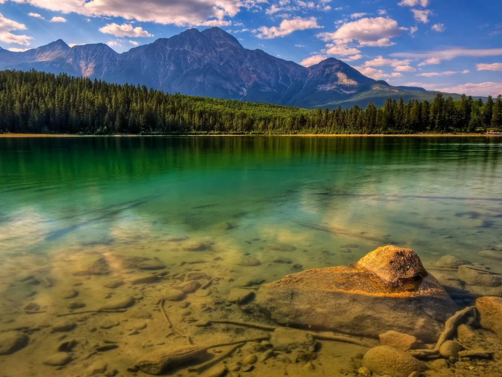 камни, лес, озеро, горы