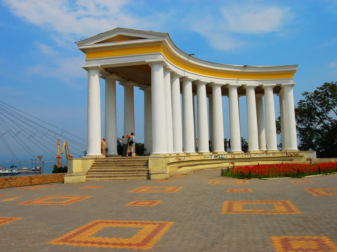 архитектура, лето, коллонада