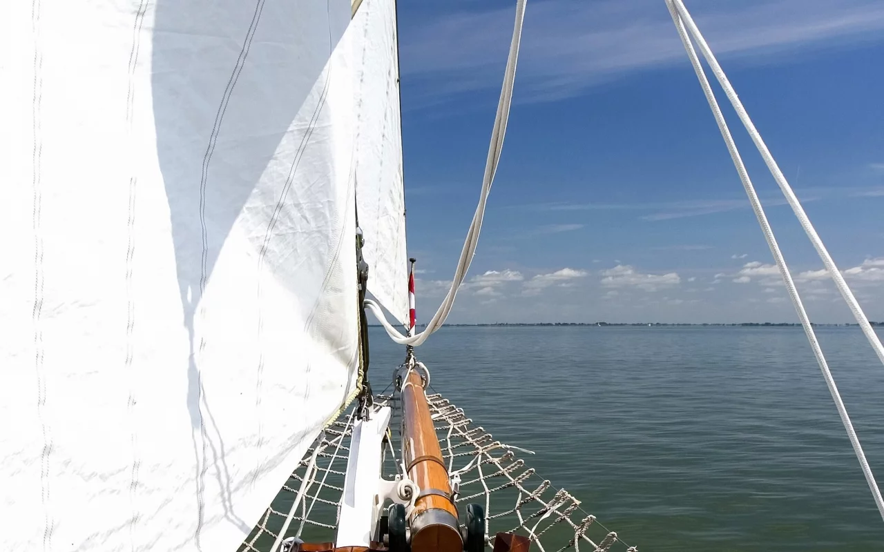 море, паруса, яхта, облака