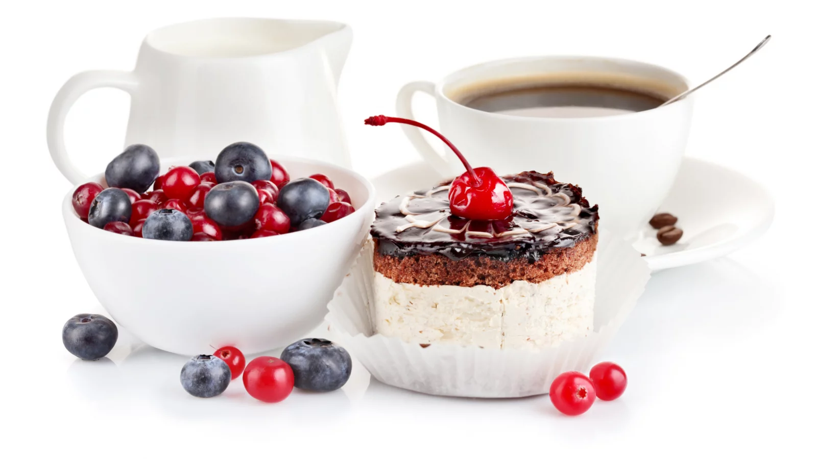 десерт, еда, ягоды, кофе, Обои чашка, ложка, пирожное, тарелка, сливки