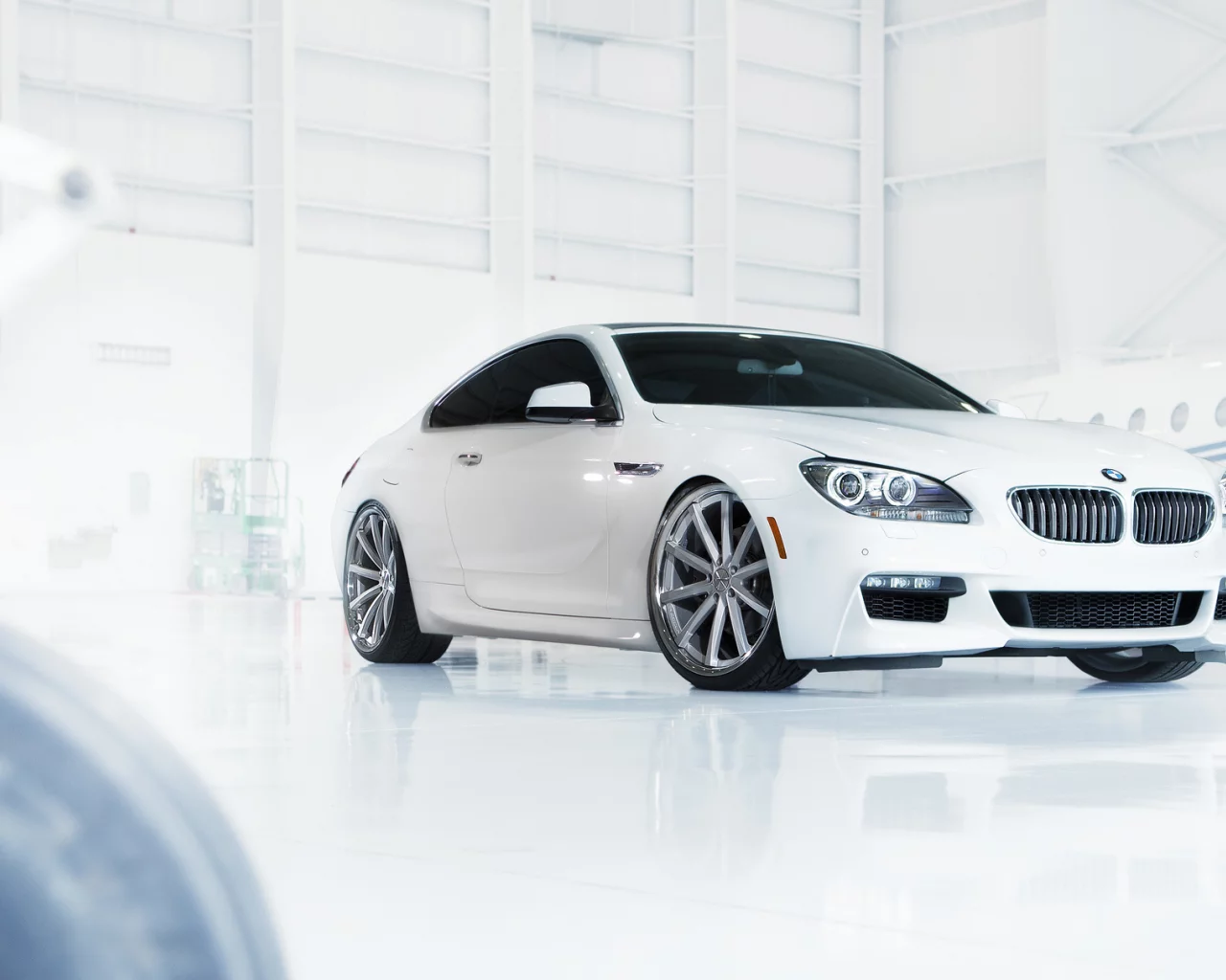 f-12, белый, бмв, white, bmw, 6 series, ангар