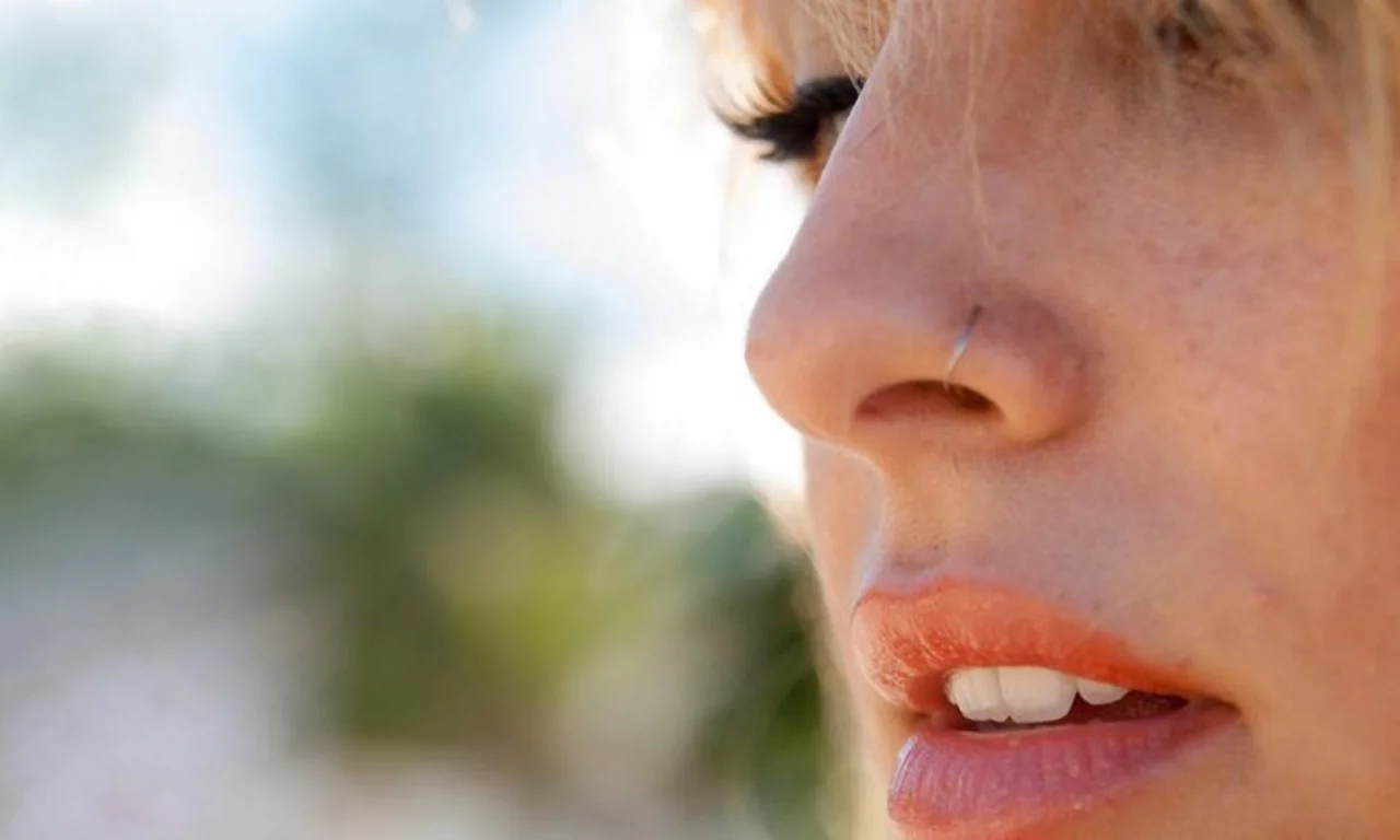 портреты, пирсинг, program, close-up, рот, piercings, blondes, женщины, women, программы, portraits, крупным планом, closed eyes, mouth, закрыв глаза, блондинки