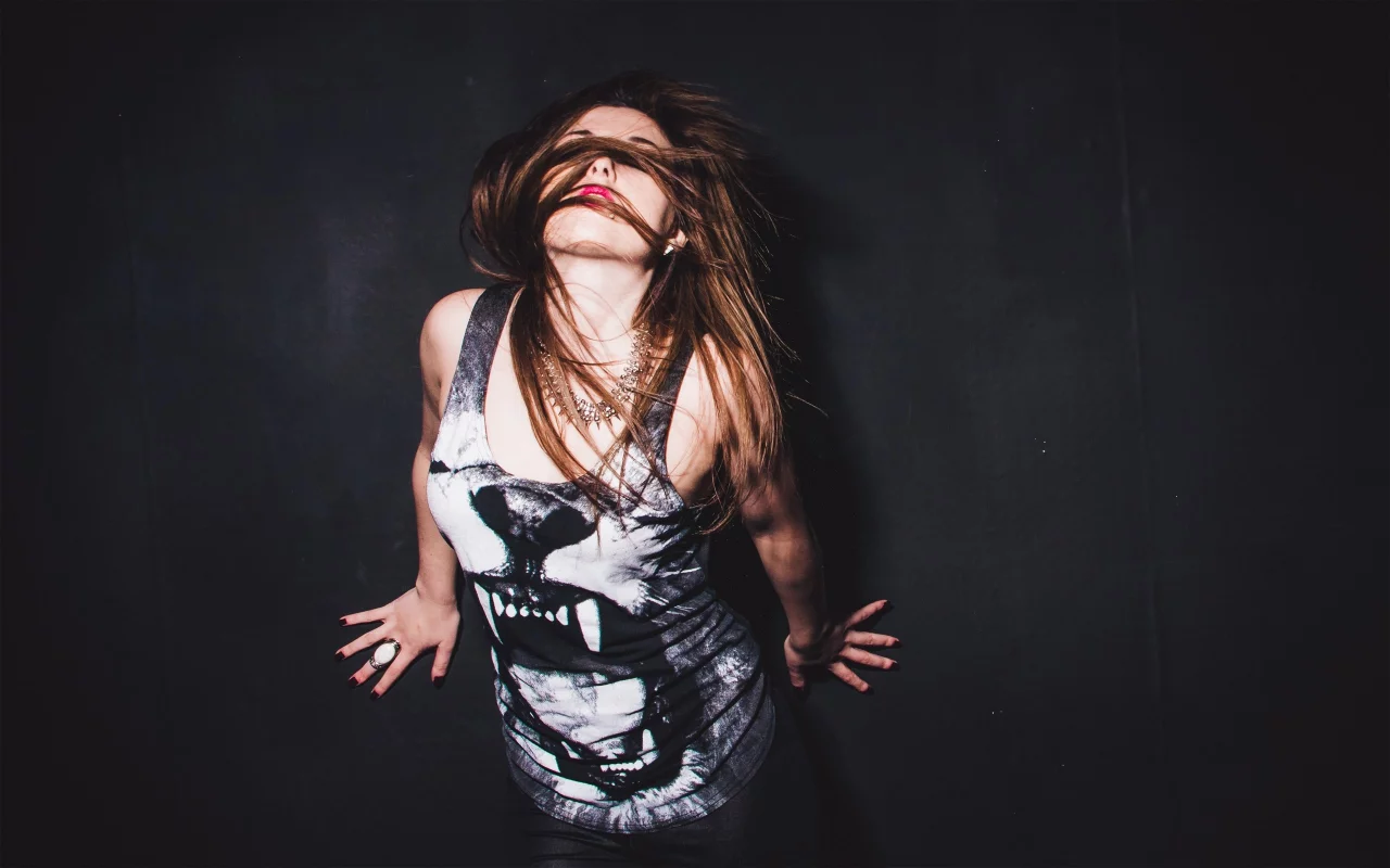 модели, women, black background, brunettes, брюнетки, черный фон, models, женщины