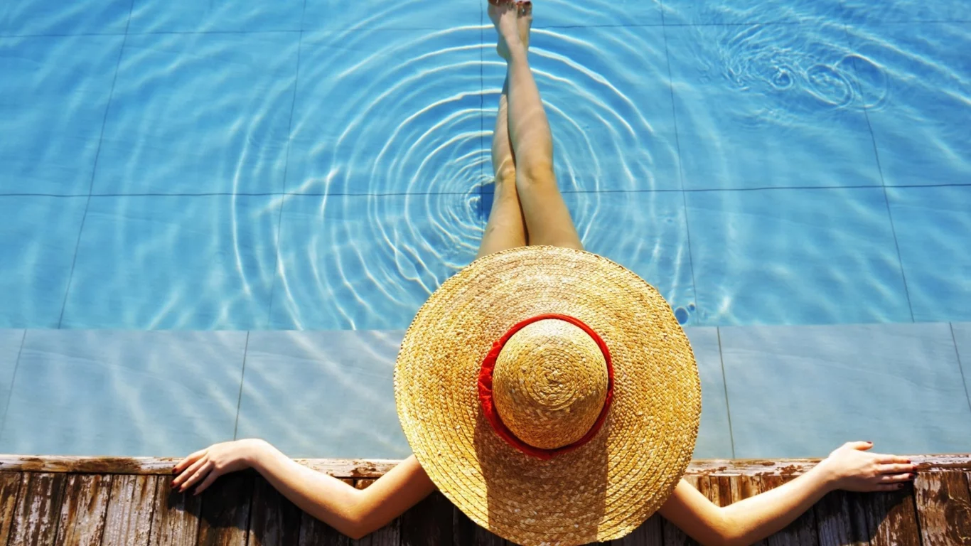 models, , women, swimming pools, hats, water