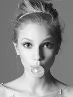 Доротея Барт Йоргенсен, models, bubble gum, модели, крупным планом, Dorothea Barth Jorgensen, жевательная резинка, close-up, women, женщины, monochrome, монохромные