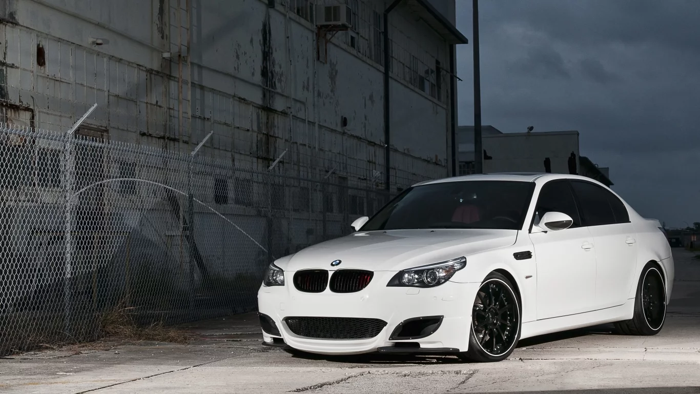 m5, e60, бмв, white, Bmw, забор, решётка, белый
