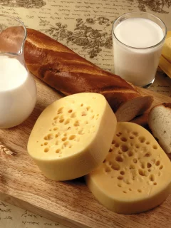 молоко, батон, колоски, кувшин, стакан, доска, хлеб, Сыр