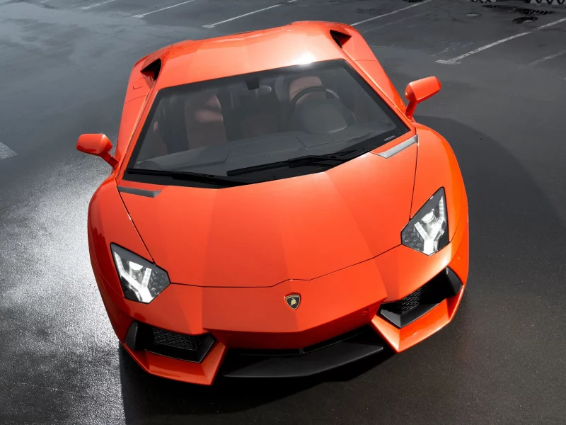 Lamborghini, Lamborghini Aventador