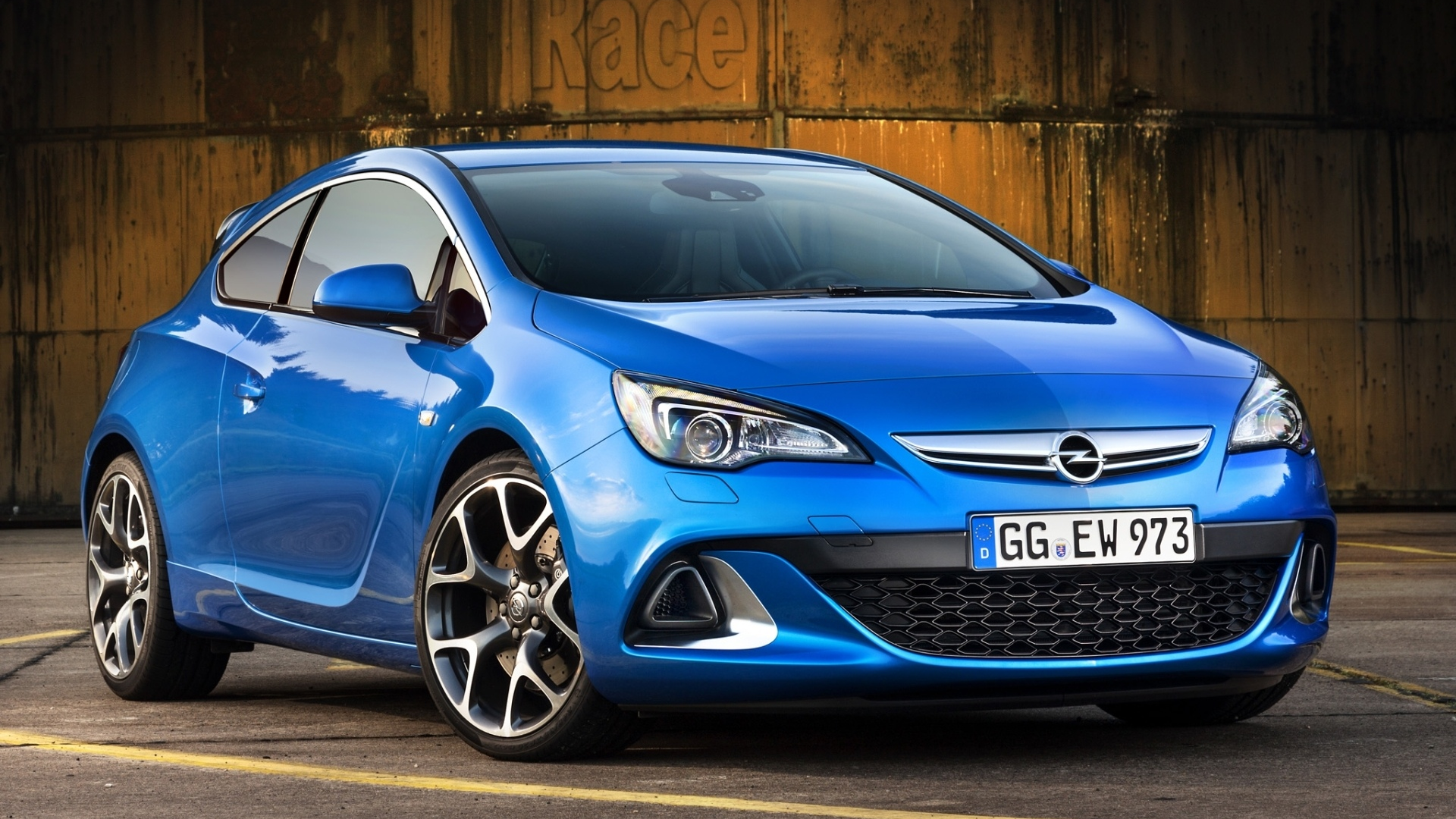 Opel Astra OPC 2014