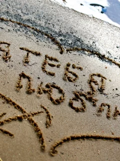 Берег, текст, песок, любовь, рисунок, стрела, сердце