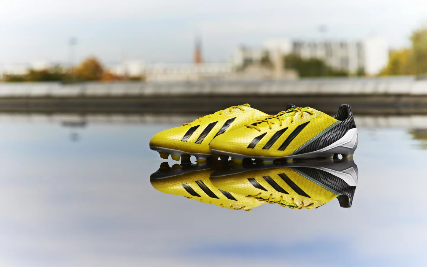 Adidas, отражение, адидас, желтый, бутсы, обувь