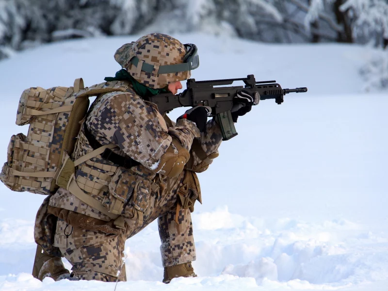 солдат, Latvian army, оружие