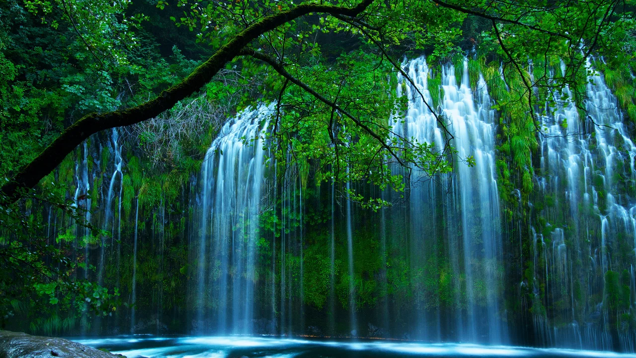 Сша, shasta retreat, северная калифорния, dunsmuir, mossbrae falls