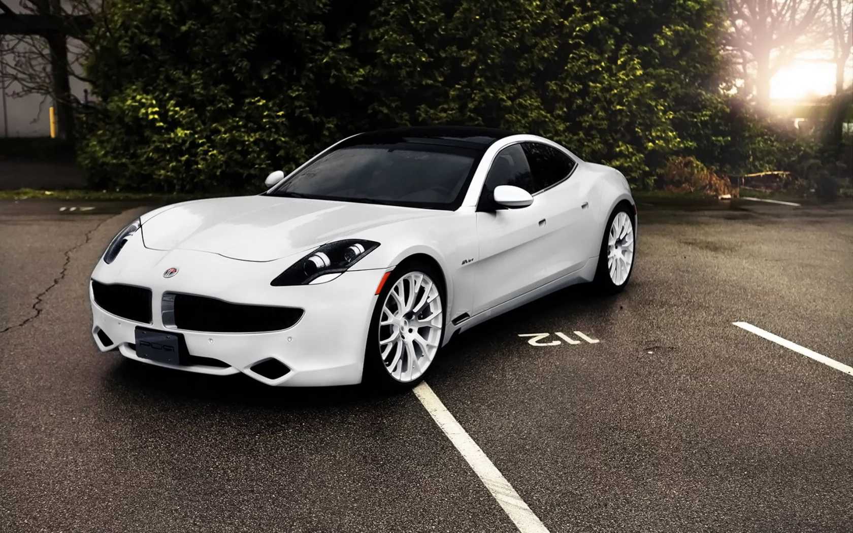 белый, автомобиль, Fisker karma, парковка, суперкар, фискер