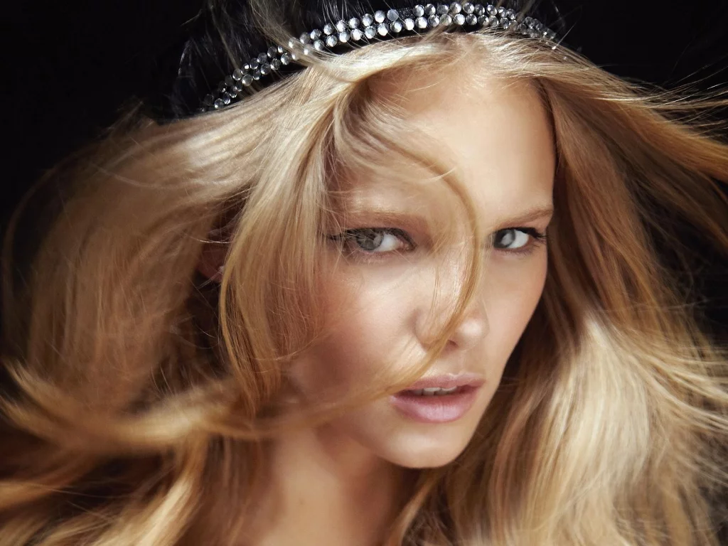темный фон, модель, marloes horst, взгляд, красота