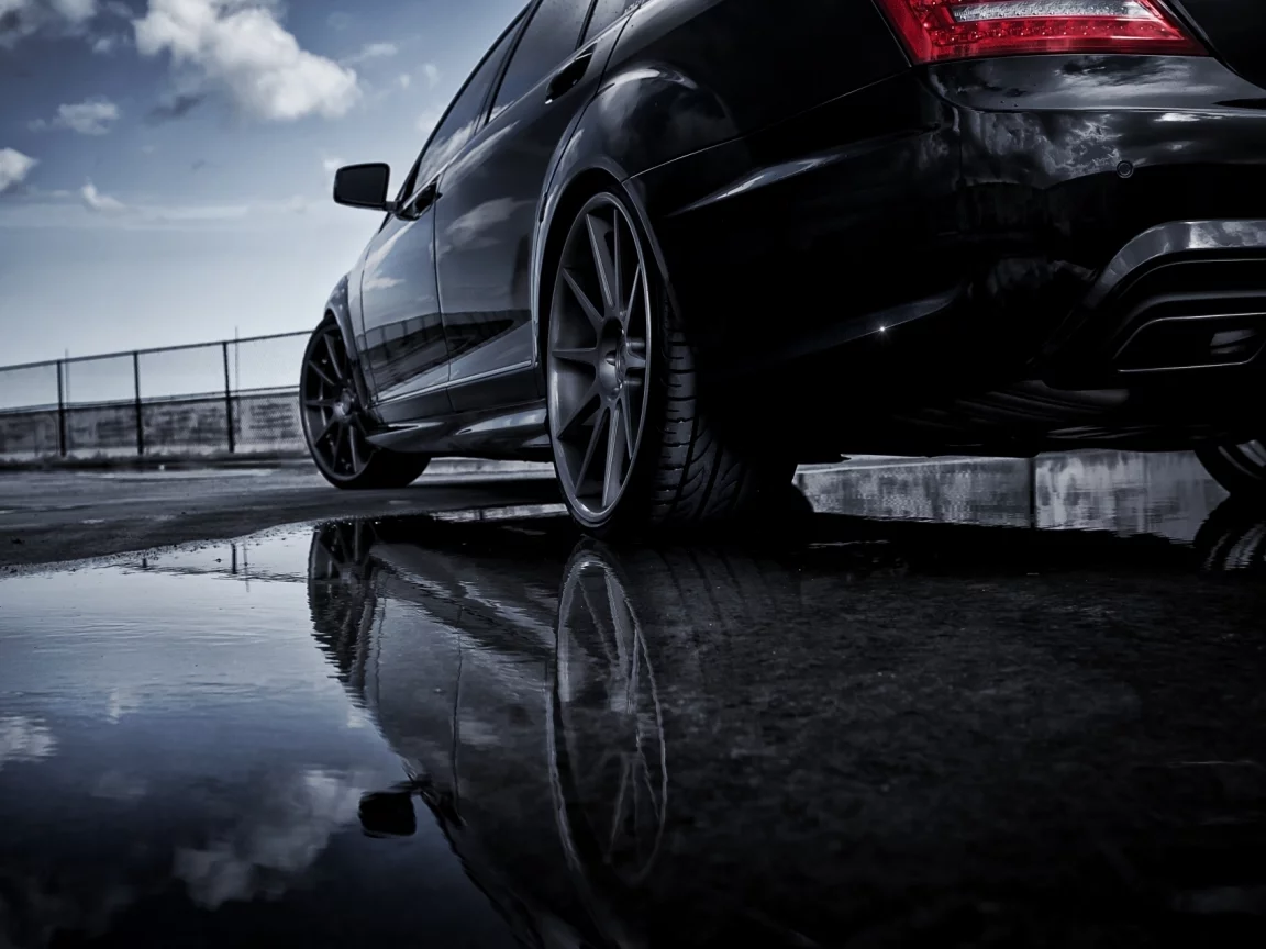 с-класс, небо, тюнинг, tuning, s-klasse, s550, с550, лужа, мерседес, диски, отражение, mercedes-benz, чёрный