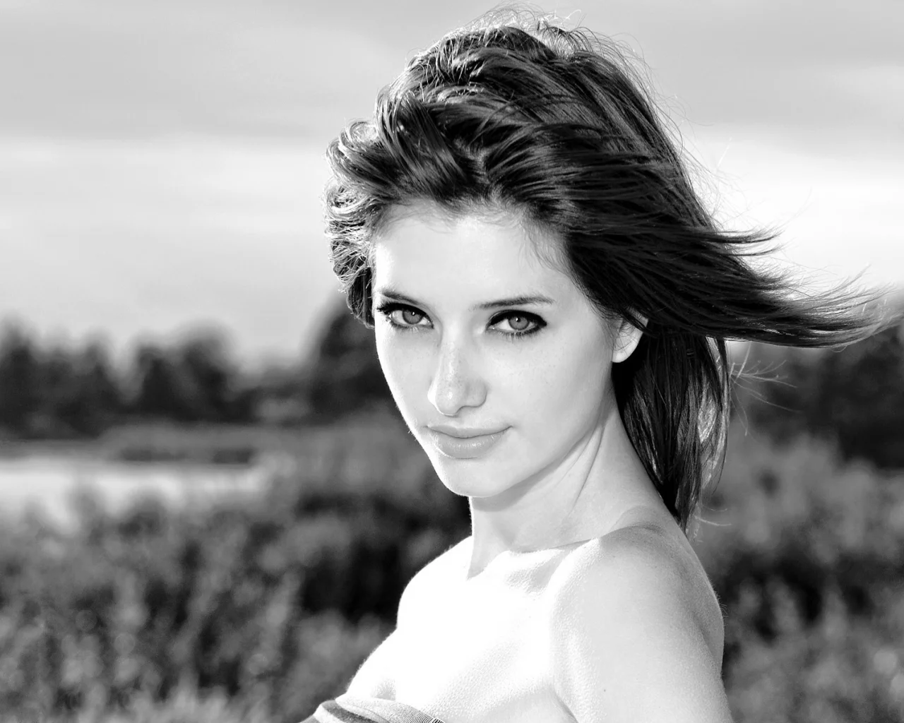 взгляд, susan coffey, сьюзан коффи, брюнетка, wonderful girl, чб