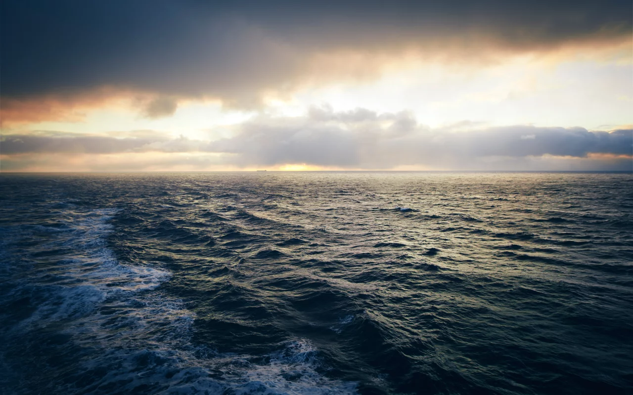 ocean, небо, солнце, sky, море, природа, landscape, вода, nature, волны, 2560x1600, пейзаж, свет, облака, water, waves, clouds, океан, sea, sunlight