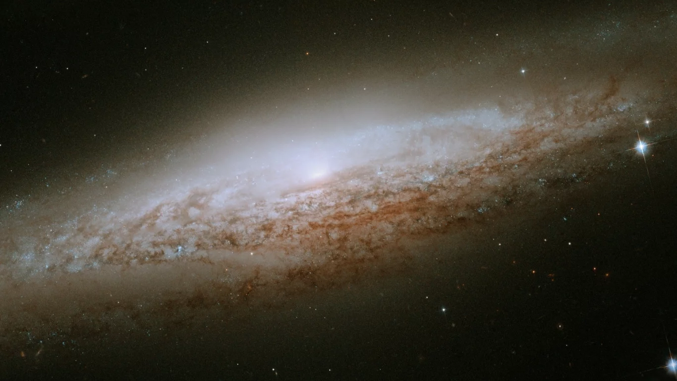 ngc 2683, галактика, видимая с ребра