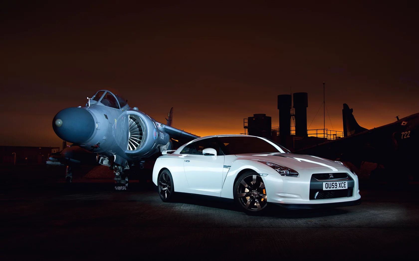 r35, gtr, nissan, самолёты, аэродром, закат, godzilla, белый