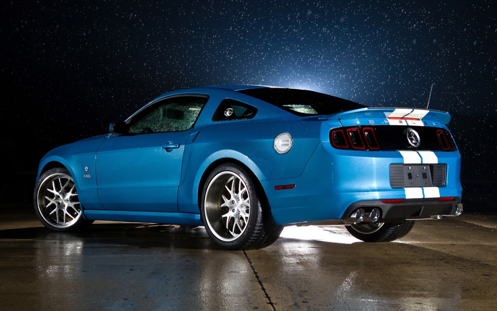 Ford Shelby gt500 2013