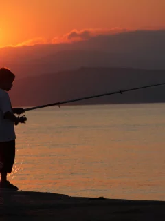 закат, море, мальчик