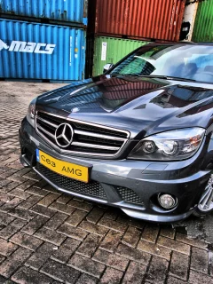 c63, amg, hdr, mercedes c63 amg, контейнеры, авто в порту, лужи, отражение, машина