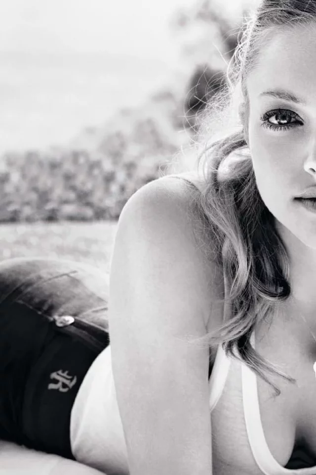 модель, взгляд, красивая, amanda seyfried, черно-белые, лицо